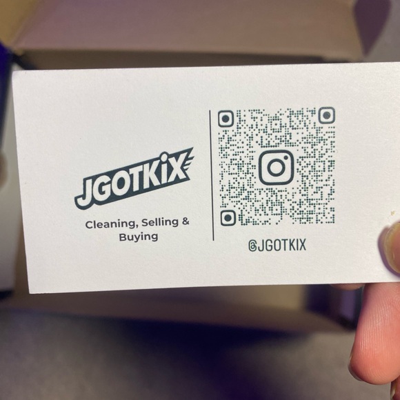 Jordan 11 Space Jam - Picture 8 of 8